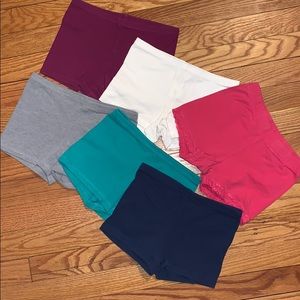 Bundle of 6 Girls Old Navy Size M shorts
